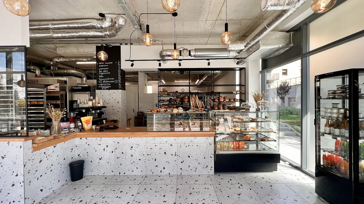 Eggless Cake Shop bakes